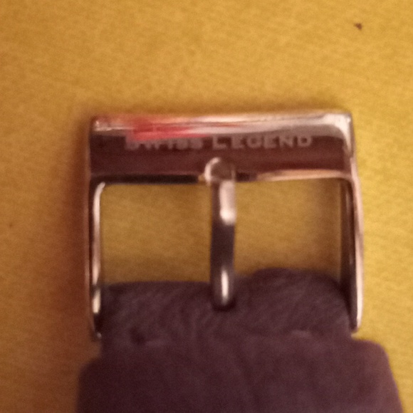 Timex Indiglo Watch Silver Toned Case w/Gray Leather Ostrich Band - Picture 7 of 11